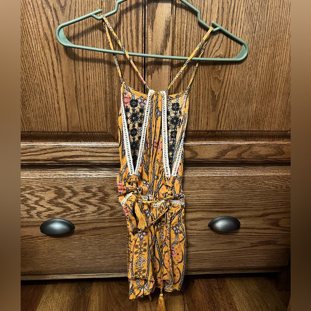 Coco + Jaimeson Boho Embroidered Top - image 4